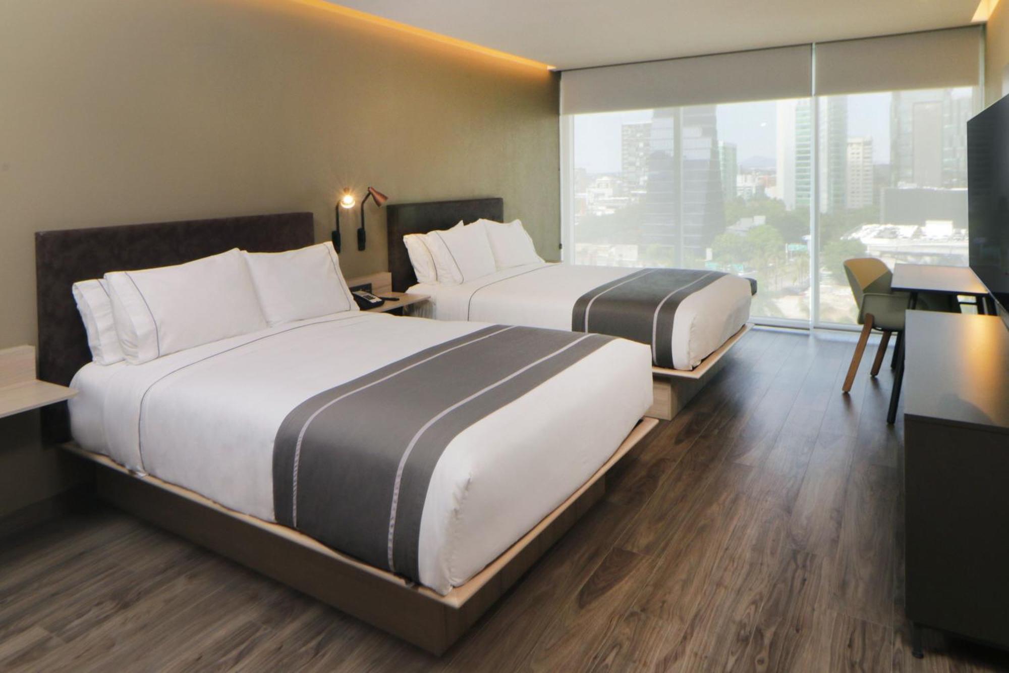 City Express Plus By Marriott Guadalajara Providencia Екстериор снимка