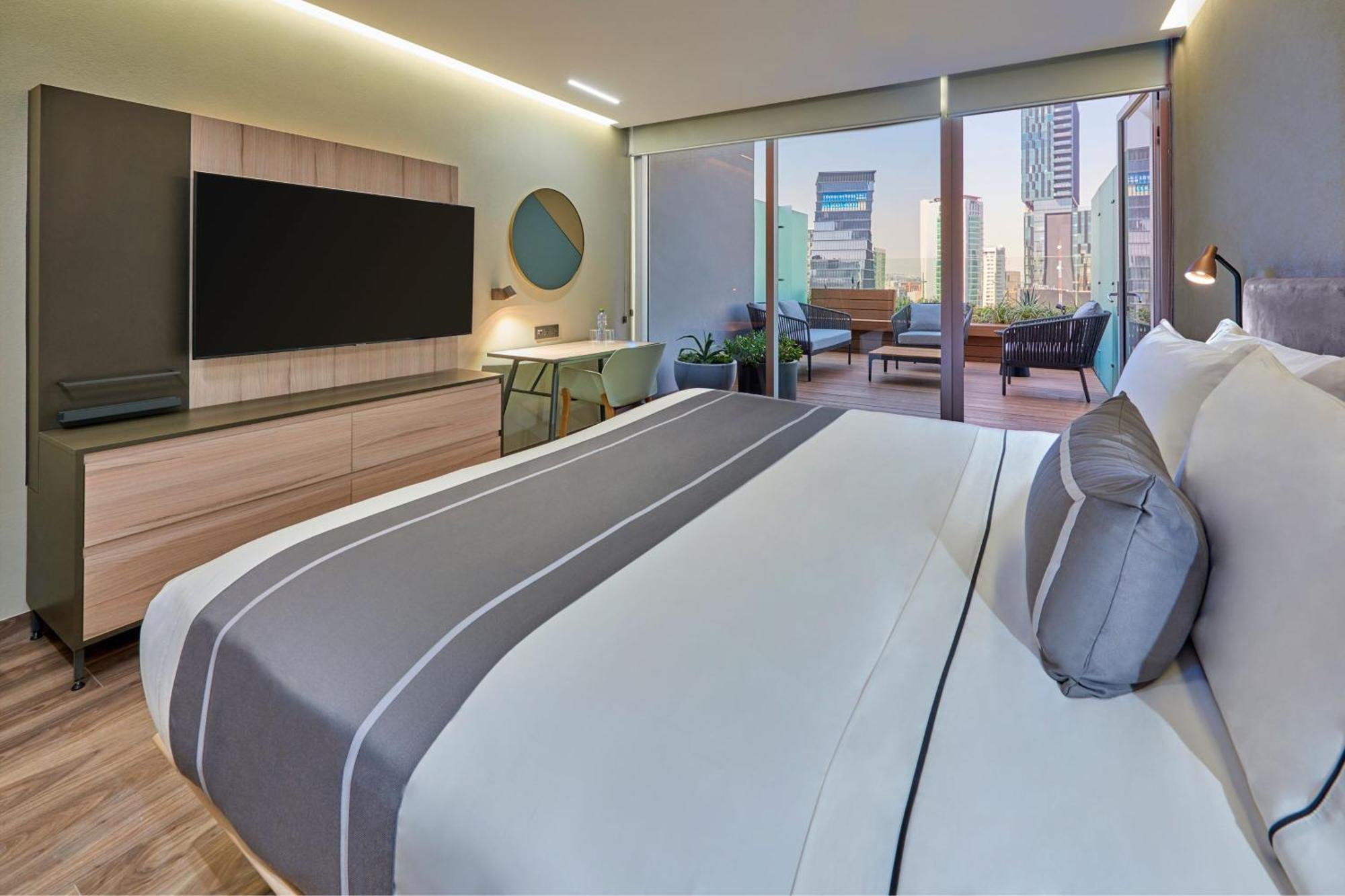 City Express Plus By Marriott Guadalajara Providencia Екстериор снимка